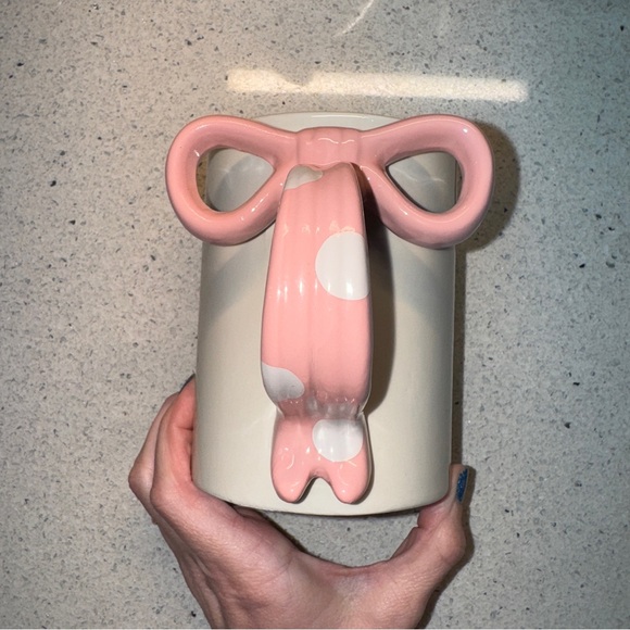 Disney Minnie Mouse 18 oz Mug with Bow Handle 🎀 - Picture 3 of 7